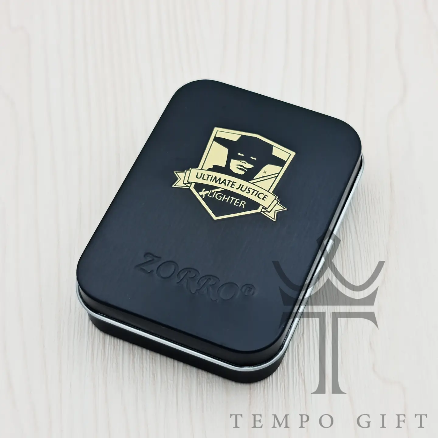 جعبه فندک بنزینی اورجینال زورو ZORRO کد 6 جعبه فندک بنزینی اورجینال زورو ZORRO کد 6