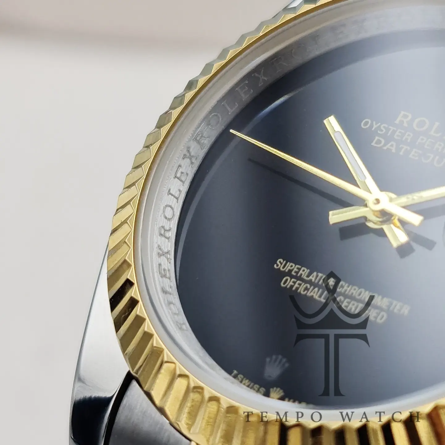 لوگو روی شیشه ست ساعت مچی رولکس دیت جاست لوگو روی شیشه ست ساعت مچی رولکس دیت جاست