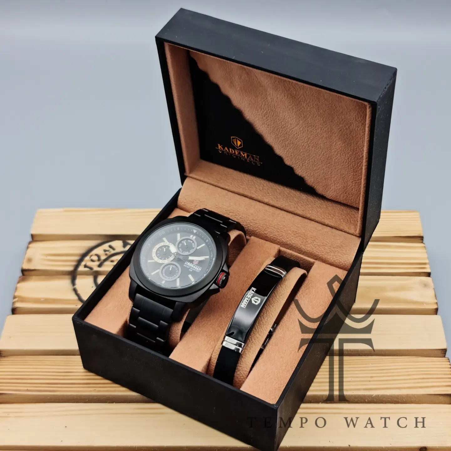 جعبه ساعت مچی مردانه کدمن | KADEMAN کد 4 جعبه ساعت مچی مردانه کدمن | KADEMAN کد 4