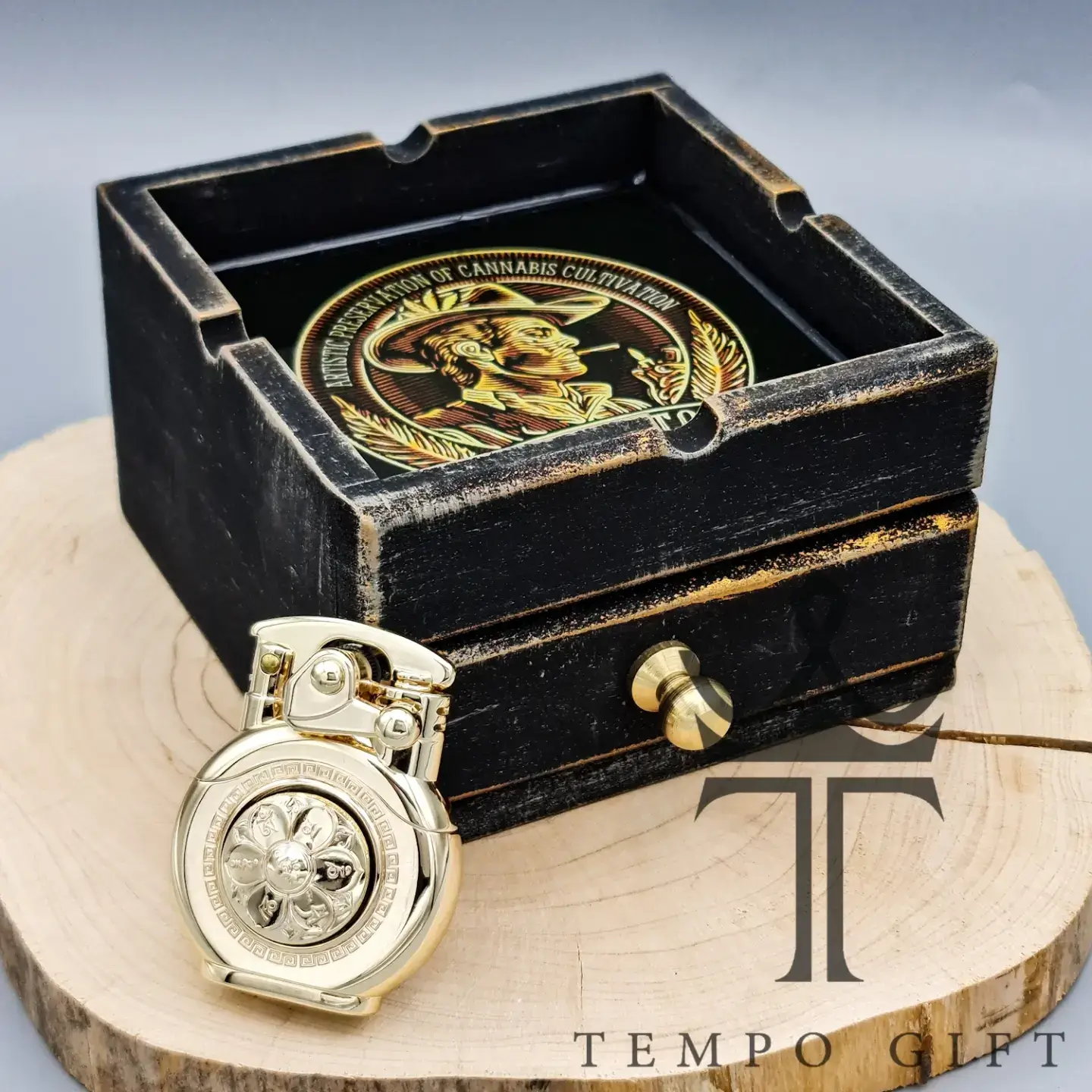 ست زیرسیگاری و فندک کد1 ست زیرسیگاری و فندک زورو