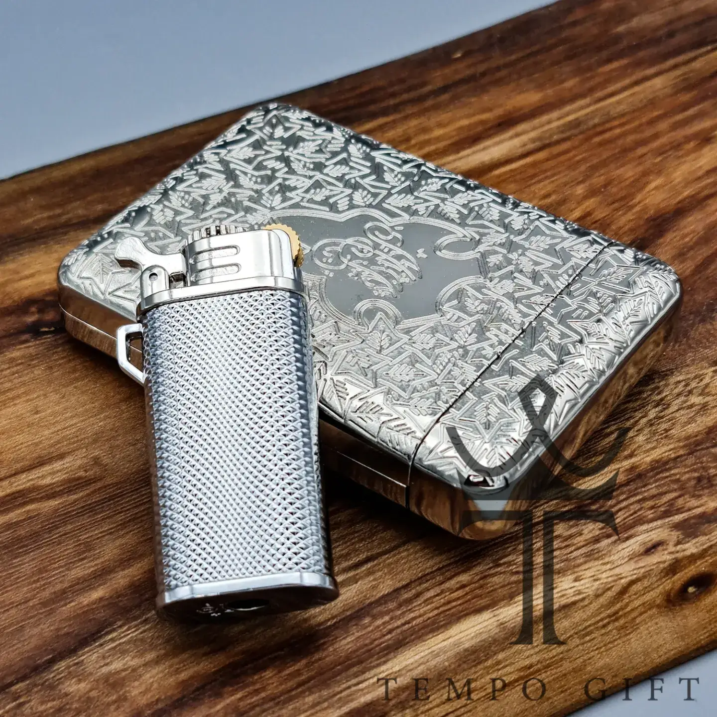 ست جاسیگاری و فندک مدل پیکی بلایندرز ست جاسیگاری و فندک مدل پیکی بلایندرز