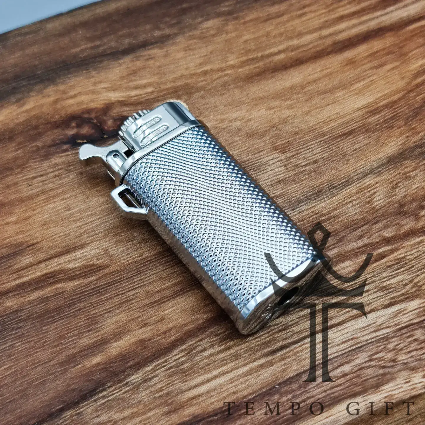 فندک مدل پیکی بلایندرز فندک مدل پیکی بلایندرز