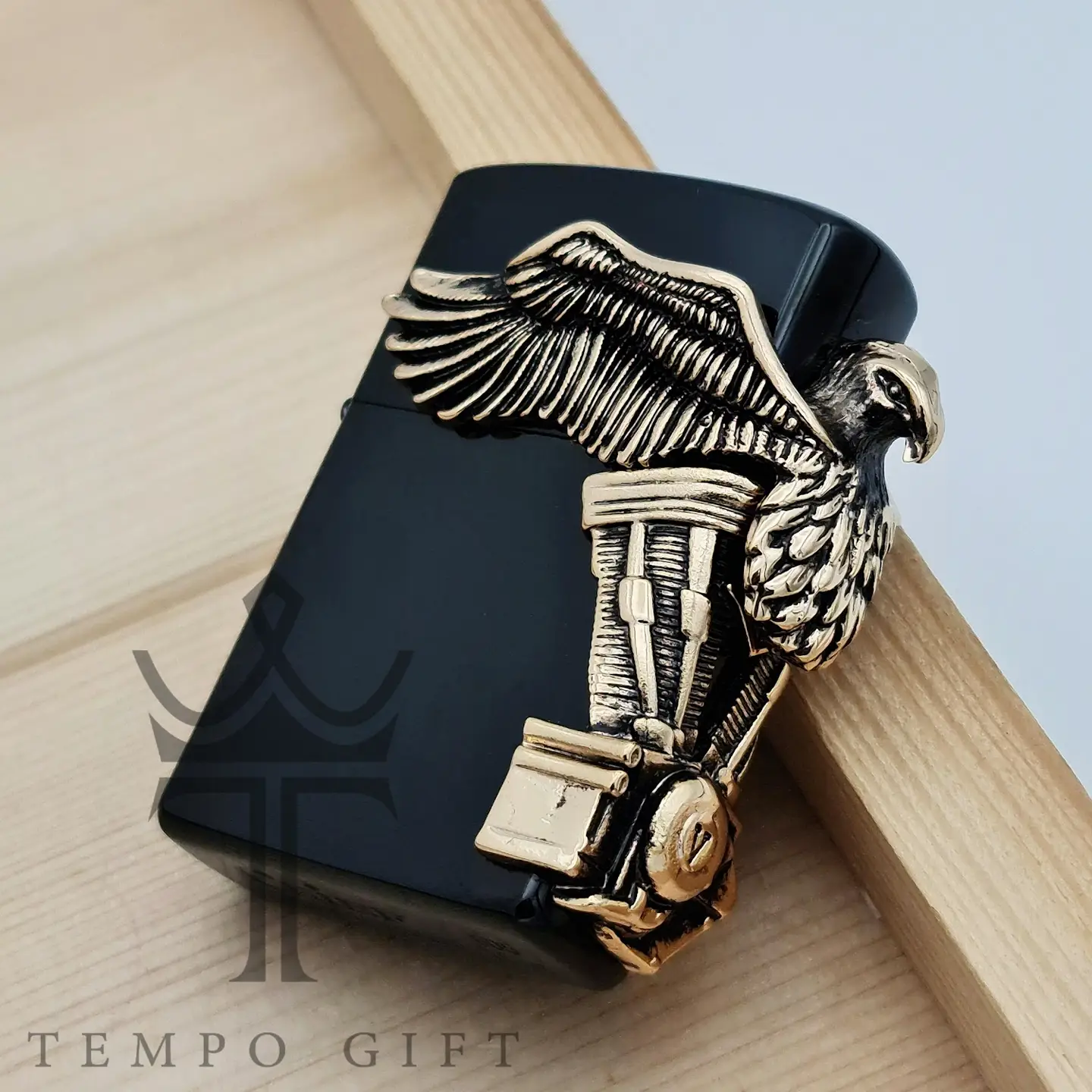 فندک بنزینی چیف مدل عقاب فندک بنزینی چیف مدل عقاب