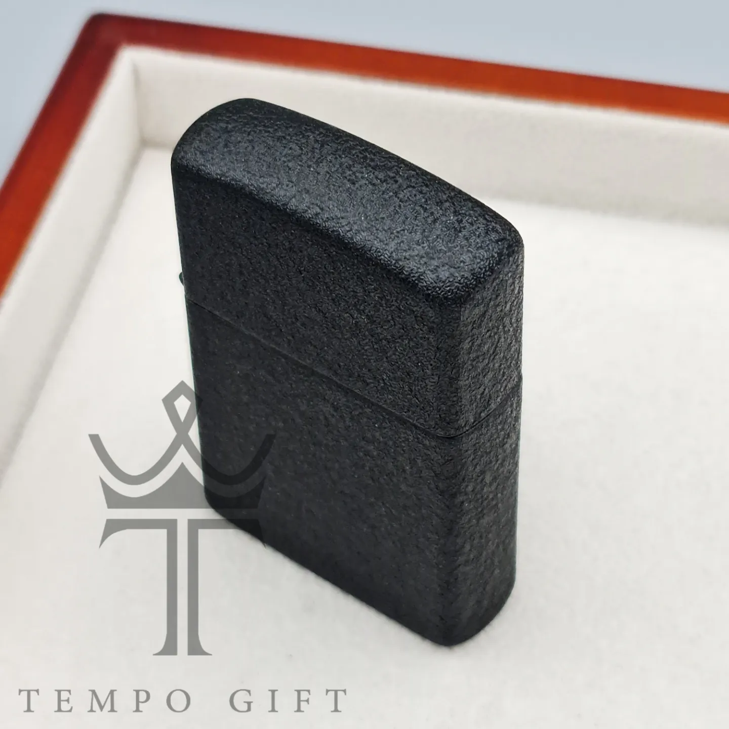 بالای فندک بنزینی زورو مشکی آسفالتی طرح زیپو بالای فندک بنزینی زورو مشکی آسفالتی طرح زیپو