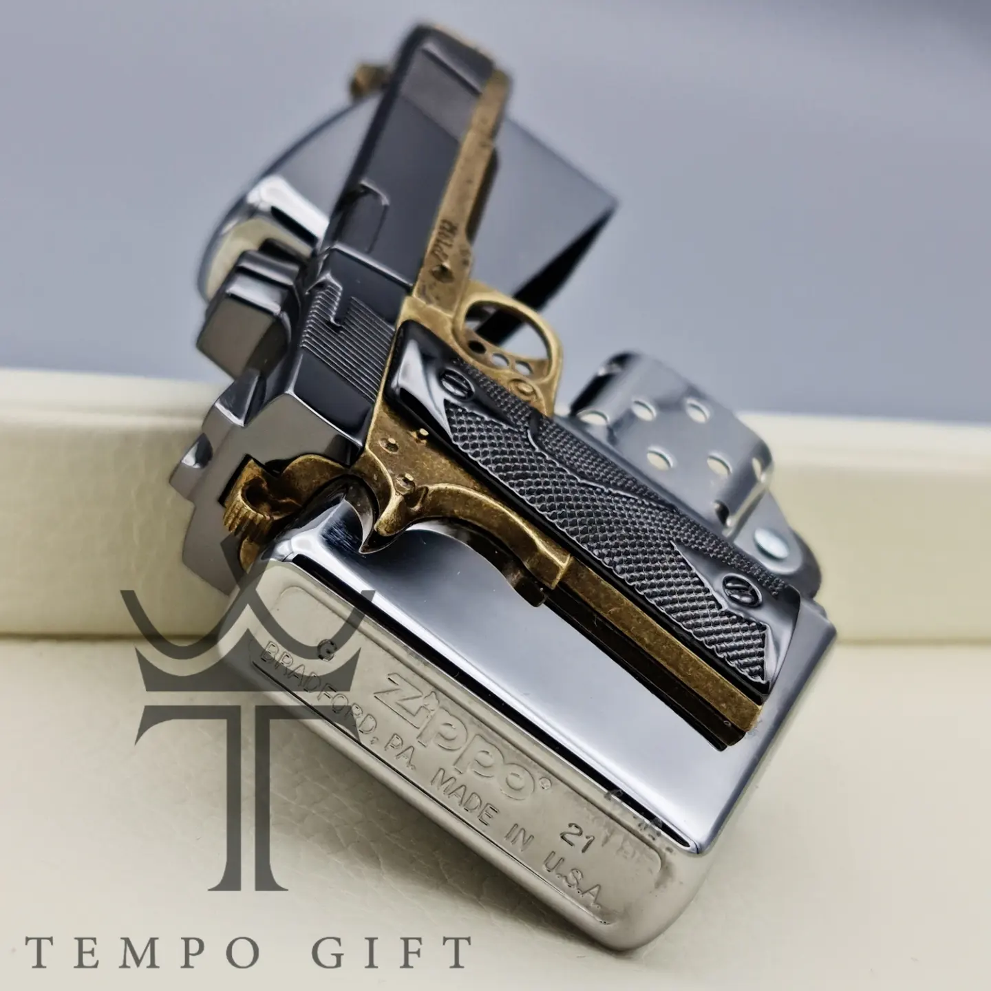 زیر فندک زیپو اورجینال مدل تفنگ Gun زیر فندک زیپو اورجینال مدل تفنگ Gun