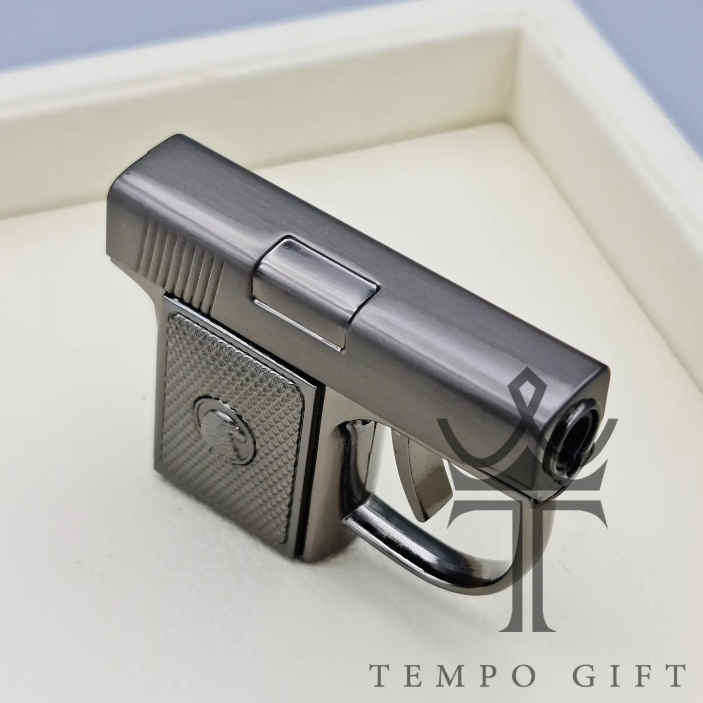 بالای فندک گازی اتمی اومای AOMAI مدل تفنگ خاکستری بالای فندک گازی اتمی اومای AOMAI مدل تفنگ خاکستری