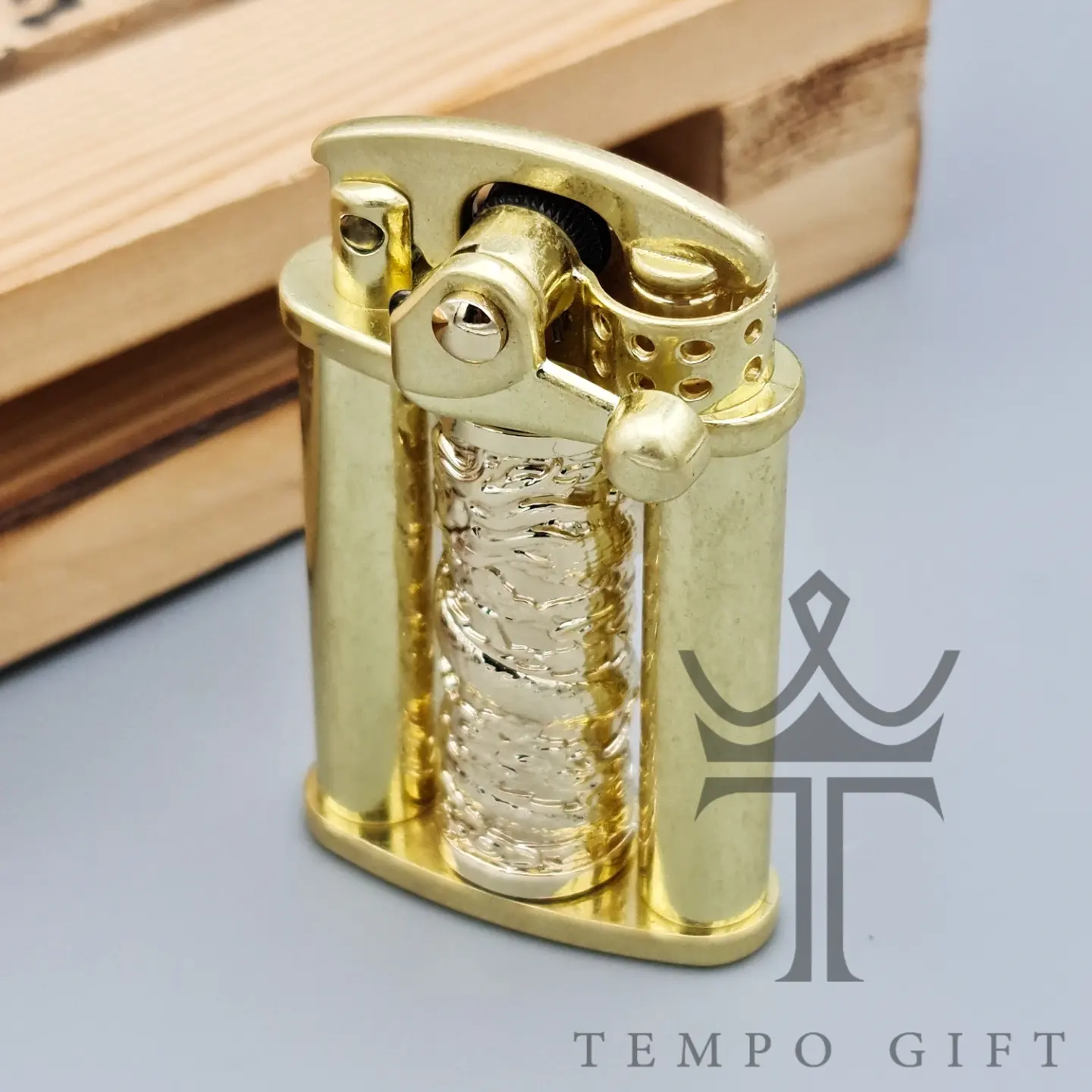 فندک بنزینی زورو اسپینری مدل فیجت استوانه ای فندک بنزینی زورو اسپینری مدل فیجت استوانه ای