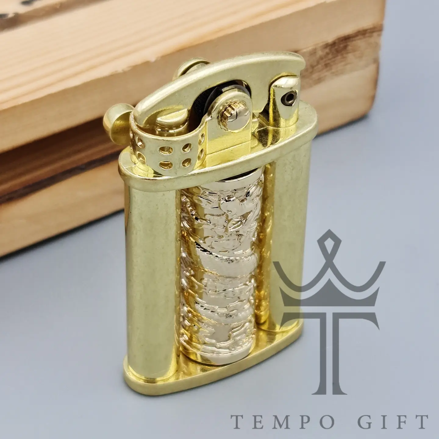 فندک بنزینی زورو اسپینری مدل فیجت استوانه ای فندک بنزینی زورو اسپینری مدل فیجت استوانه ای