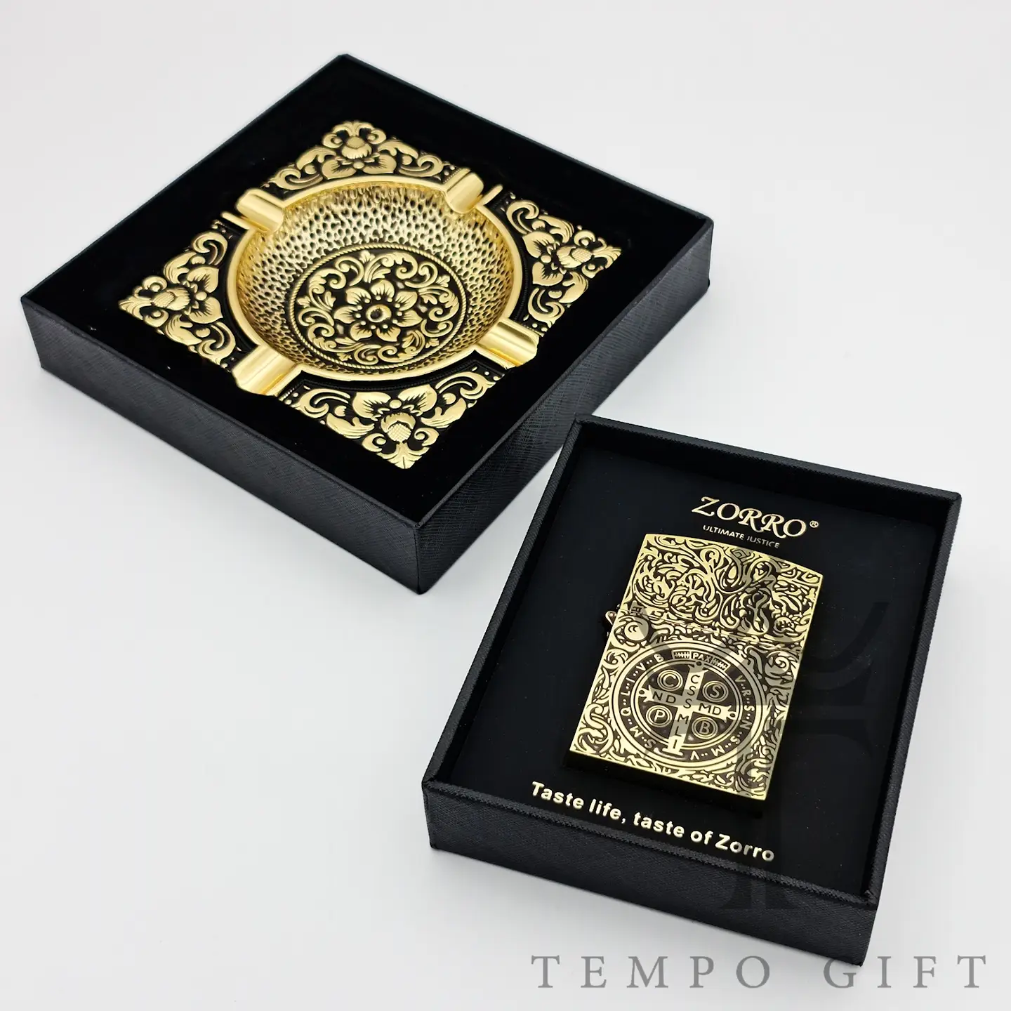 جعبه فندک بنزینی زورو رومیزی برنجی مدل کنستانتین طلایی جعبه فندک بنزینی زورو رومیزی برنجی مدل کنستانتین طلایی