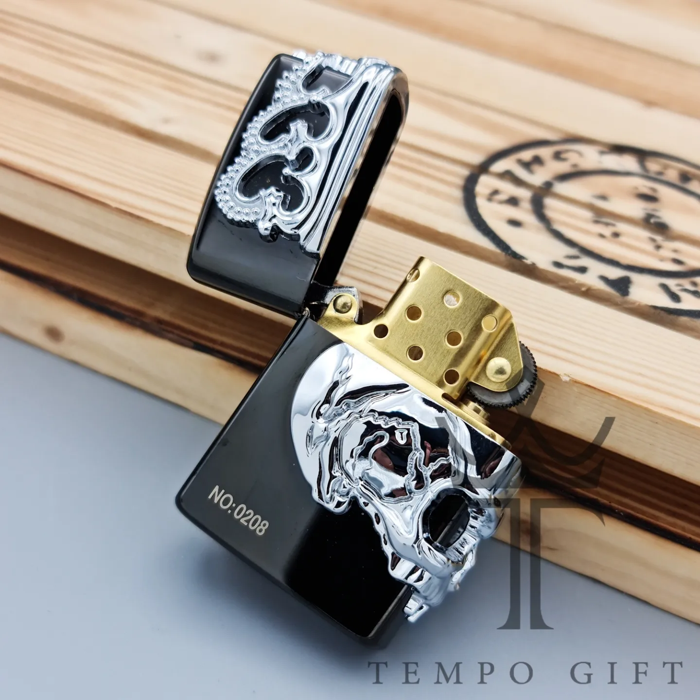 درب فندک بنزینی زورو مدل جمجمه درب فندک بنزینی زورو مدل جمجمه