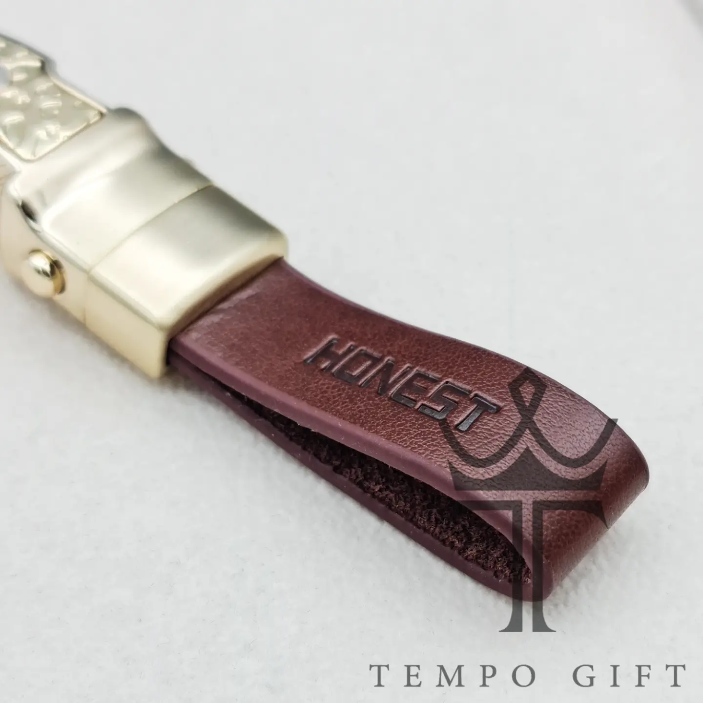 بند جاکلیدی اورجینال آنست Honest مدل چرمی طلایی بند جاکلیدی اورجینال آنست Honest مدل چرمی طلایی