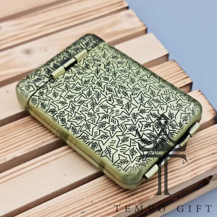 پشت جاسیگاری فلزی با طراحی برجسته مکانیزم باز شدن خاص و جذاب پشت جاسیگاری فلزی با طراحی برجسته مکانیزم باز شدن خاص و جذاب