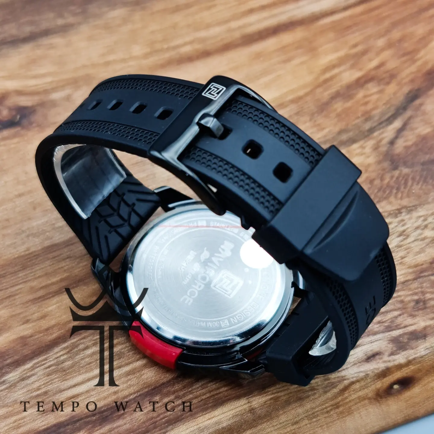 بند ساعت مچی مردانه نیویفورس Naviforce NF9215 مشکی قرمز بند ساعت مچی مردانه نیویفورس Naviforce NF9215 مشکی قرمز