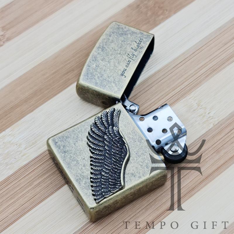 درب فندک بنزینی زورو مدل بال طلایی