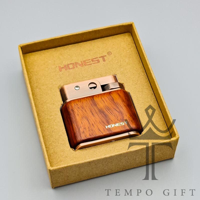 جعبه فندک آنست بنزینی مدل تک ضربه ای قهوه ای جعبه فندک آنست بنزینی مدل تک ضربه ای قهوه ای