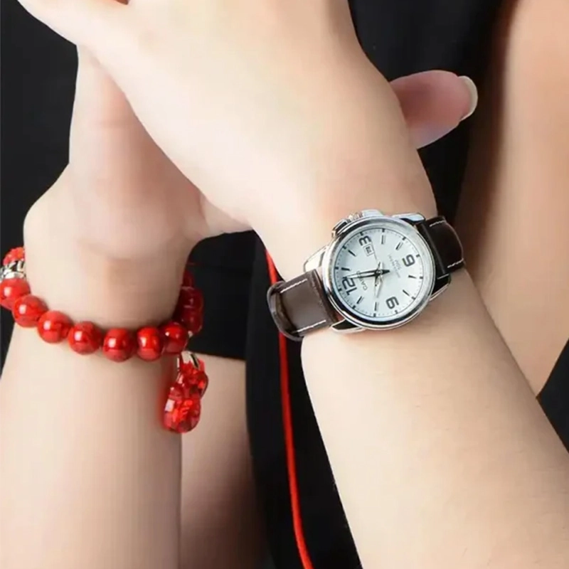 ساعت مچی کاسیو زنانه CASIO LTP-1314L-7AV روی مچ