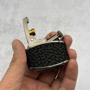 درب فندک آنست بنزینی مدل لوکس تک ضربه ای درب فندک آنست بنزینی مدل لوکس تک ضربه ای