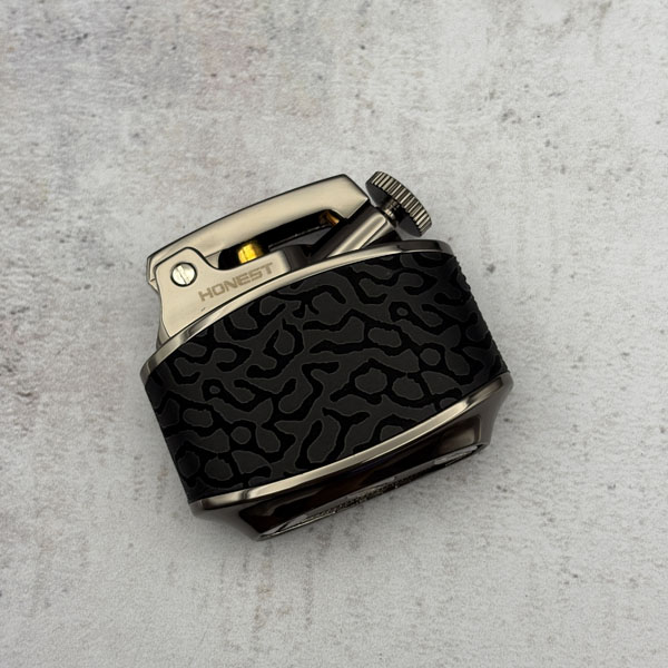 فندک آنست بنزینی مدل لوکس تک ضربه ای فندک آنست بنزینی مدل لوکس تک ضربه ای