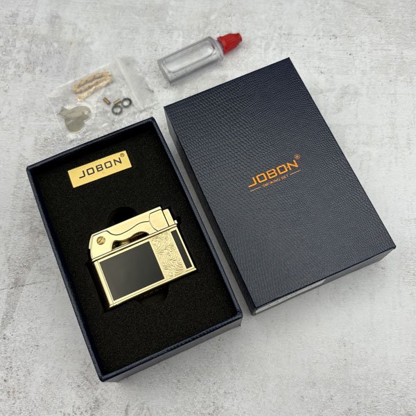 جعبه و پکیج فندک جوبون بنزینی مدل لیمیتد تک ضربه ای جعبه و پکیج فندک جوبون بنزینی مدل لیمیتد تک ضربه ای