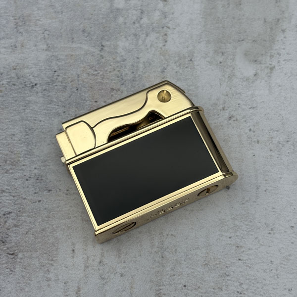 پشت فندک جوبون بنزینی مدل لیمیتد تک ضربه ای پشت فندک جوبون بنزینی مدل لیمیتد تک ضربه ای