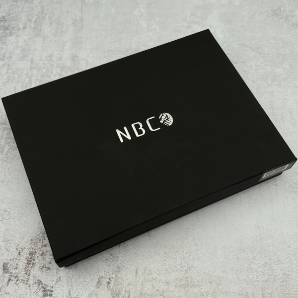 جعبه ست هیپ فلاسک و جاسیگاری چرم قهوه ای جعبه ست هیپ فلاسک و جاسیگاری چرم قهوه ای